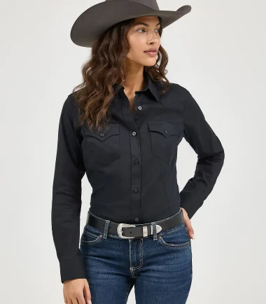 Wrangler® Women's Stretch Black Shirt